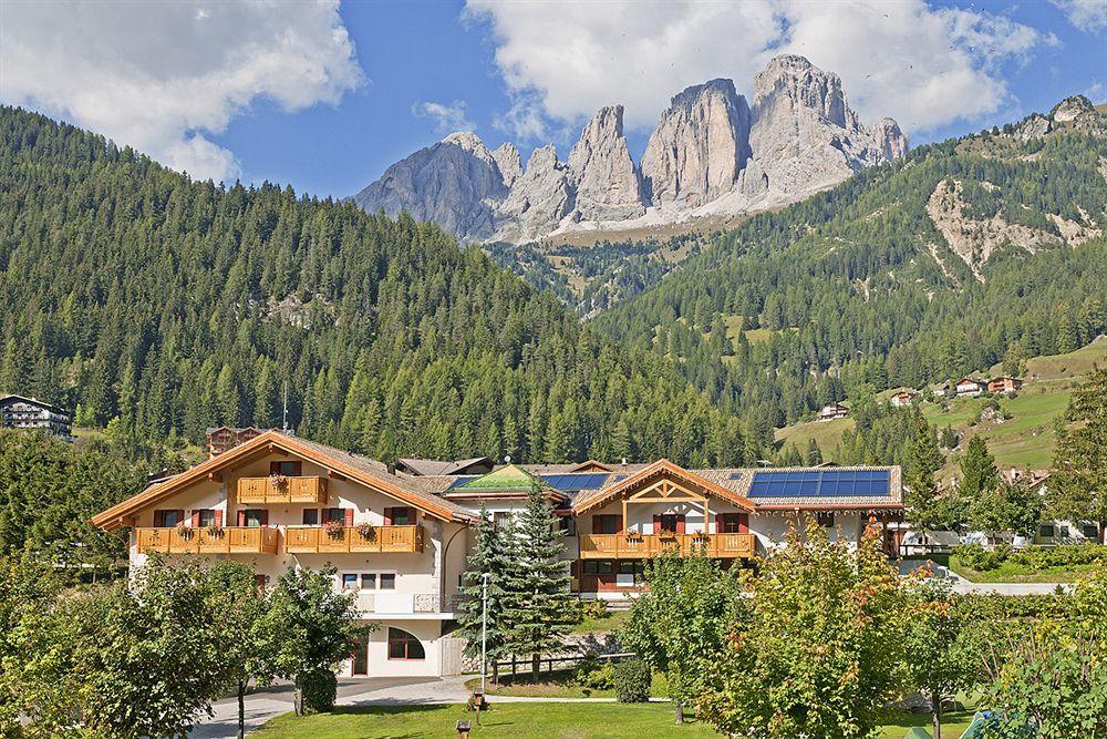 Cesa Melester Aparthotel Campitello di Fassa Exterior photo