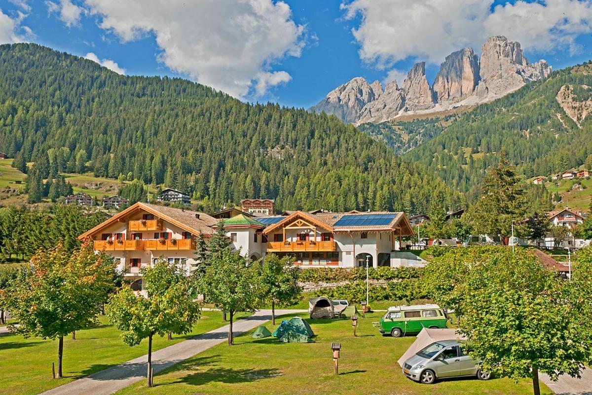 Cesa Melester Aparthotel Campitello di Fassa Exterior photo